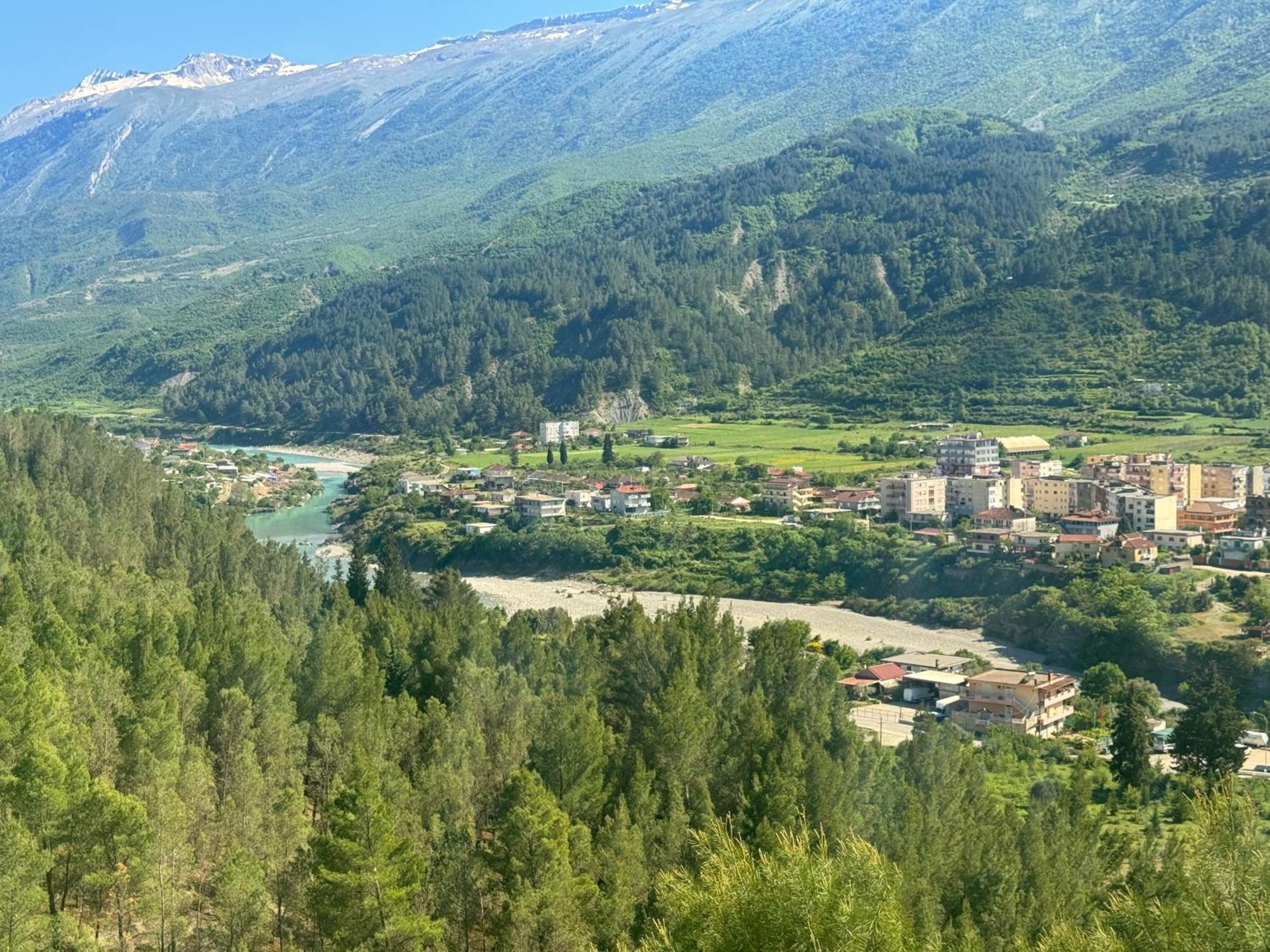 Hotel Kseal Përmet Kültér fotó