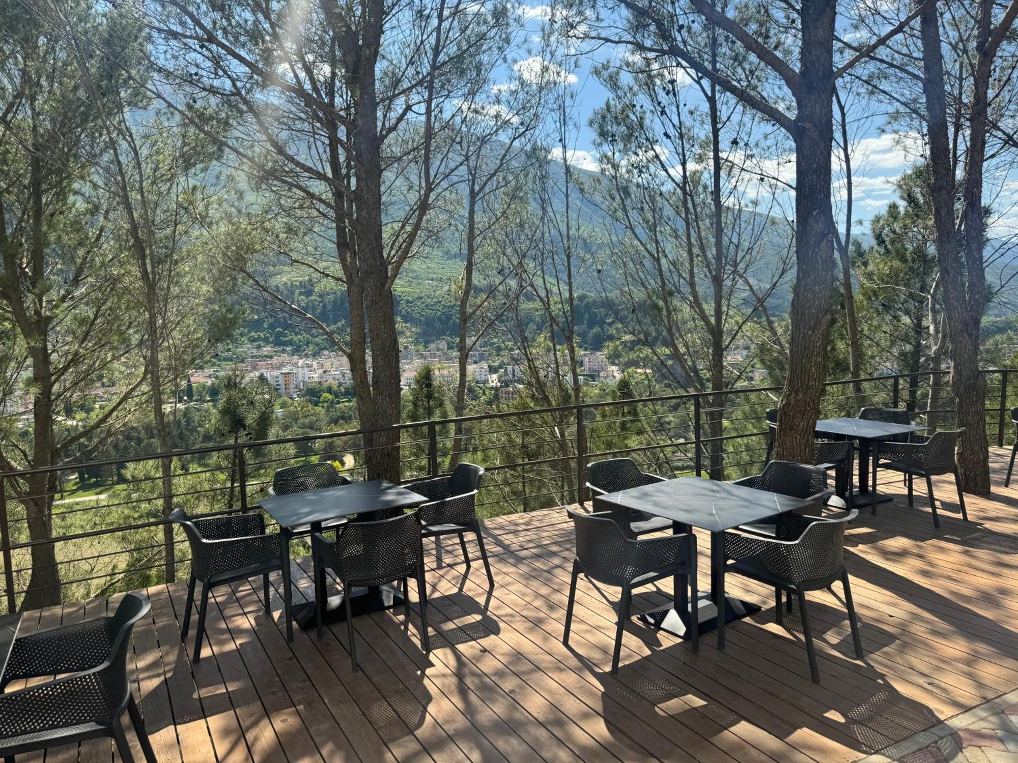 Hotel Kseal Përmet Kültér fotó
