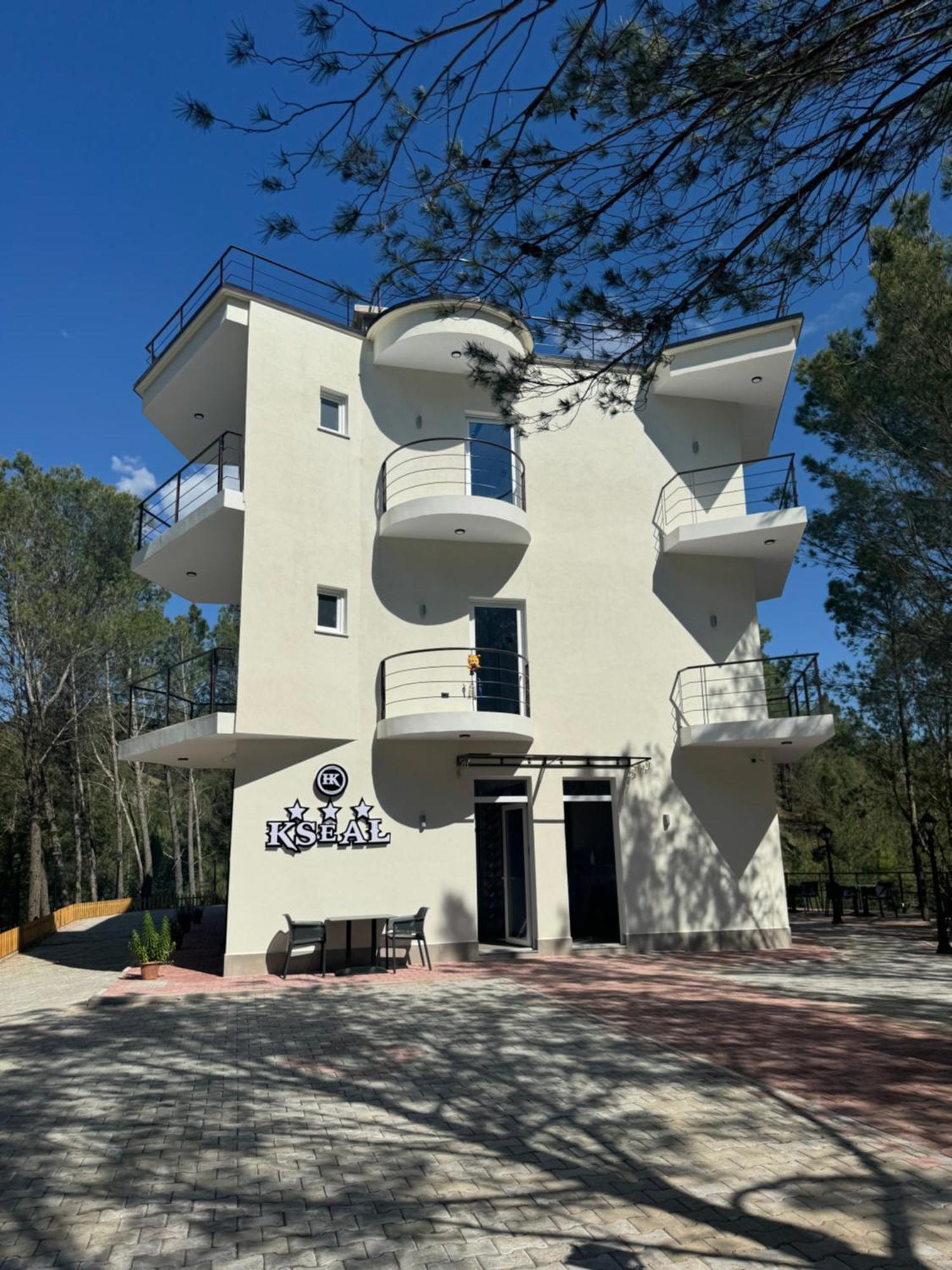 Hotel Kseal Përmet Kültér fotó