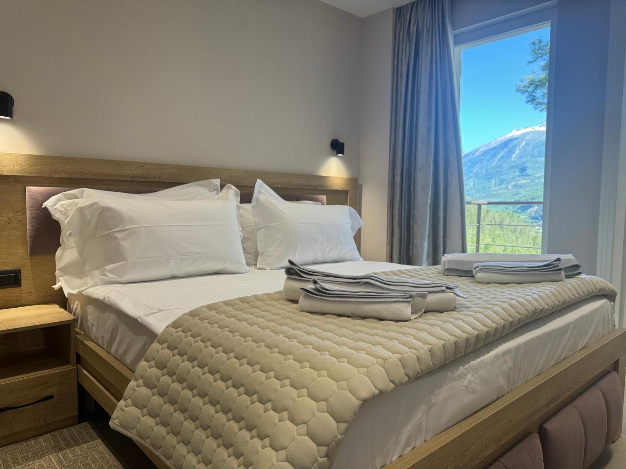 Hotel Kseal Përmet Kültér fotó