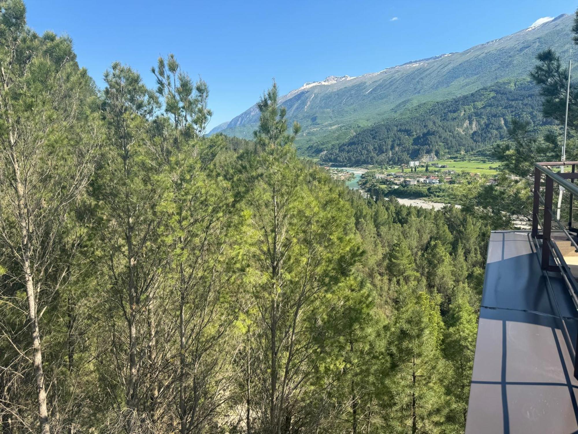 Hotel Kseal Përmet Kültér fotó