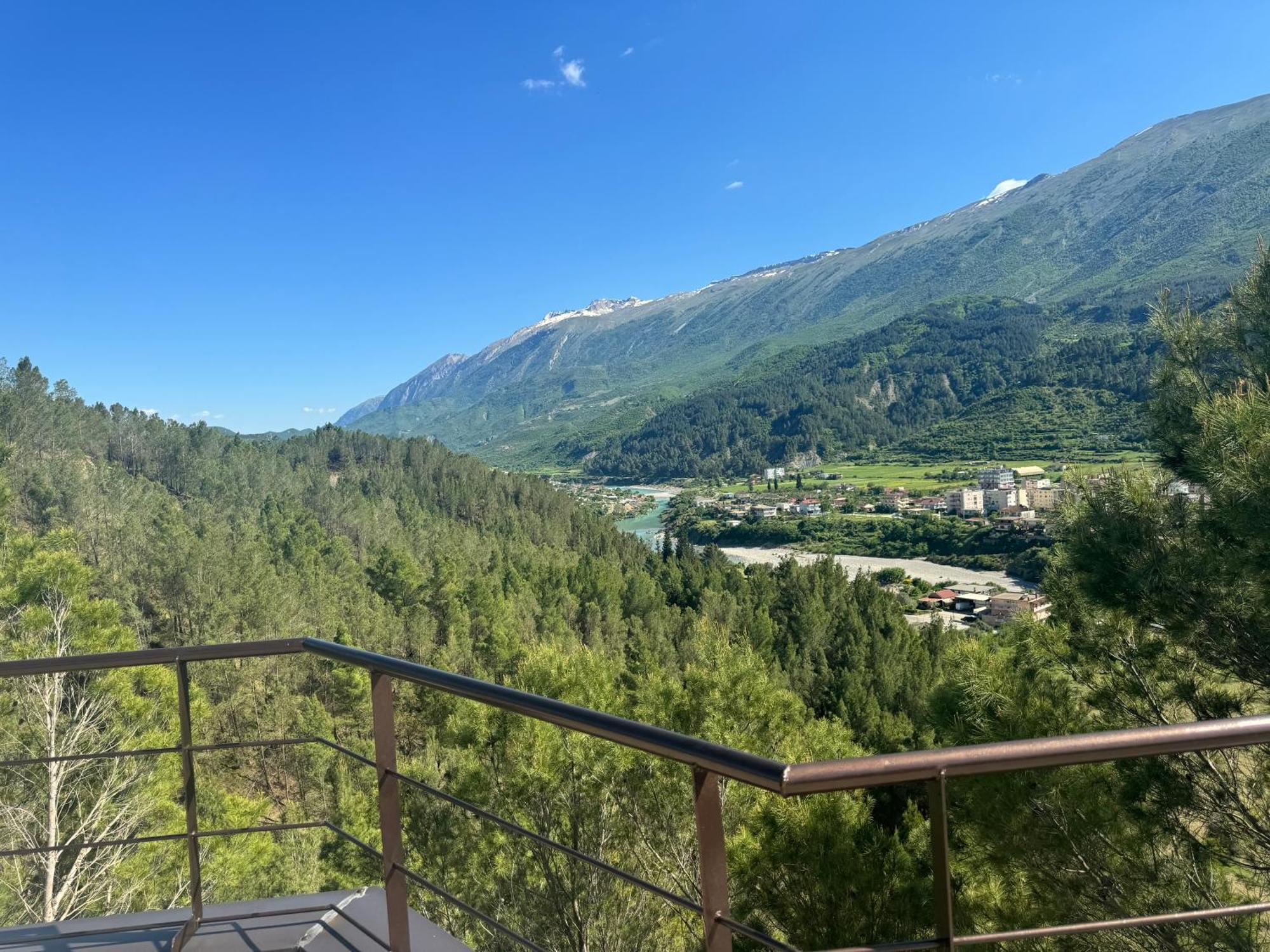 Hotel Kseal Përmet Kültér fotó