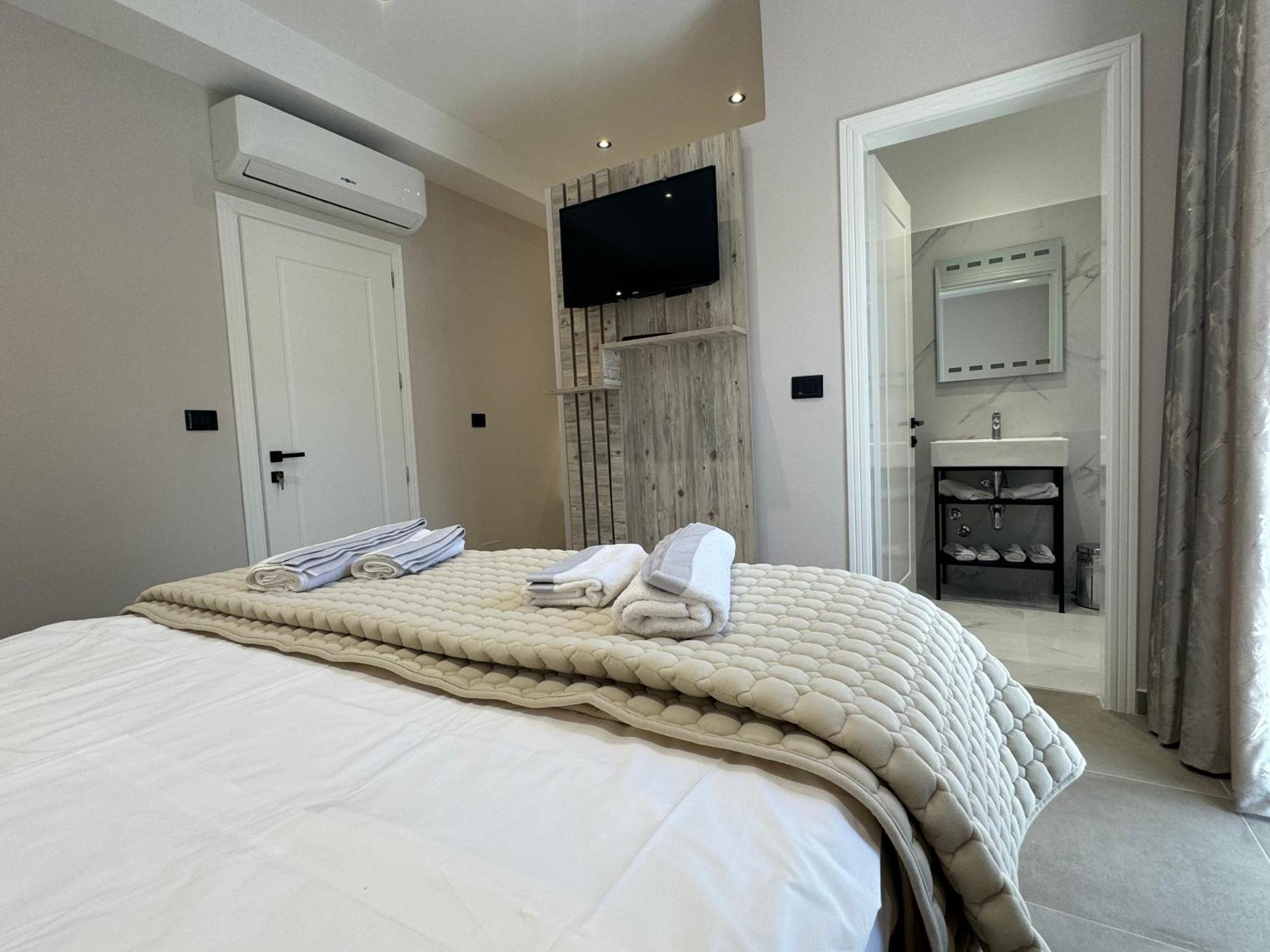 Hotel Kseal Përmet Kültér fotó