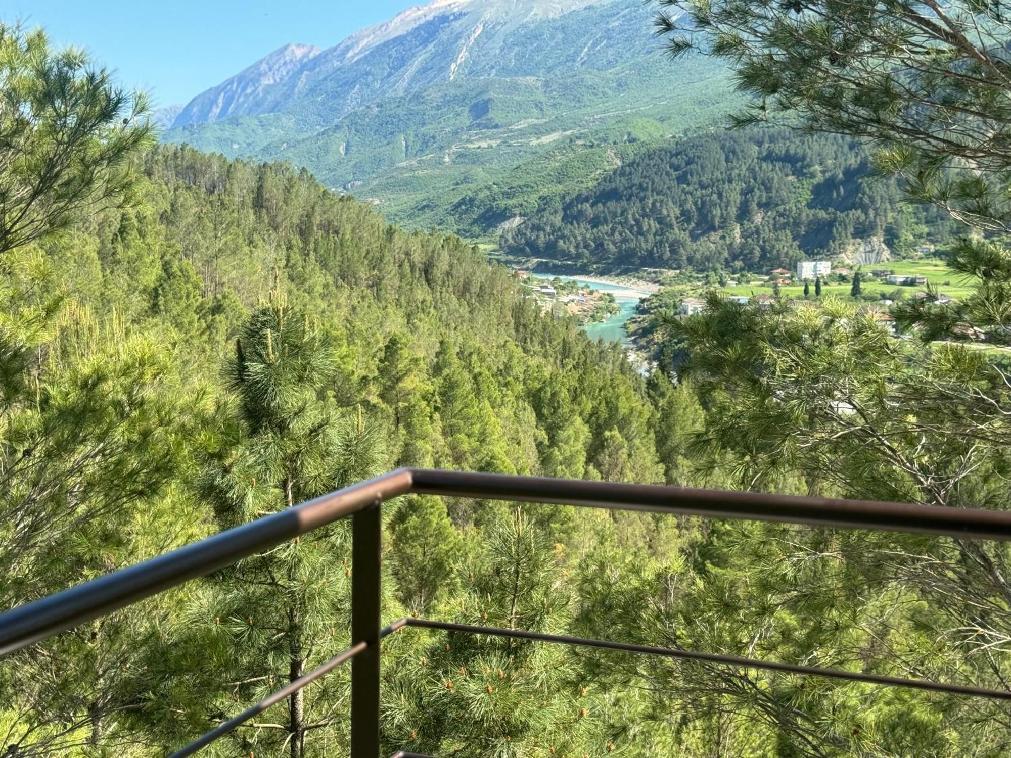 Hotel Kseal Përmet Kültér fotó
